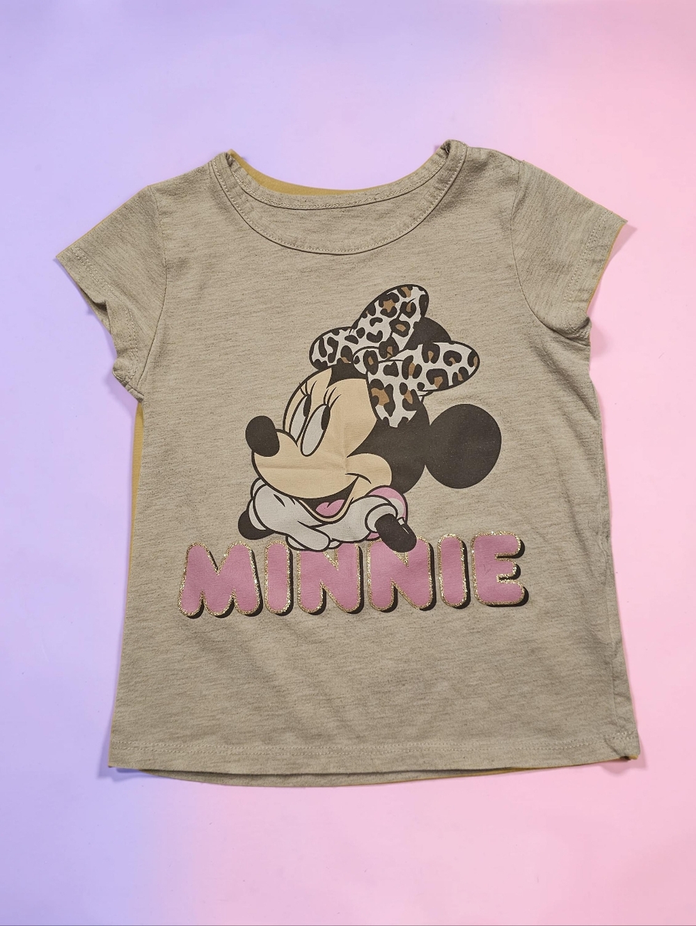 DISNEY Minnie Mouse Tee in Beige with Gold Glitter. Size 5T. Great Condition!